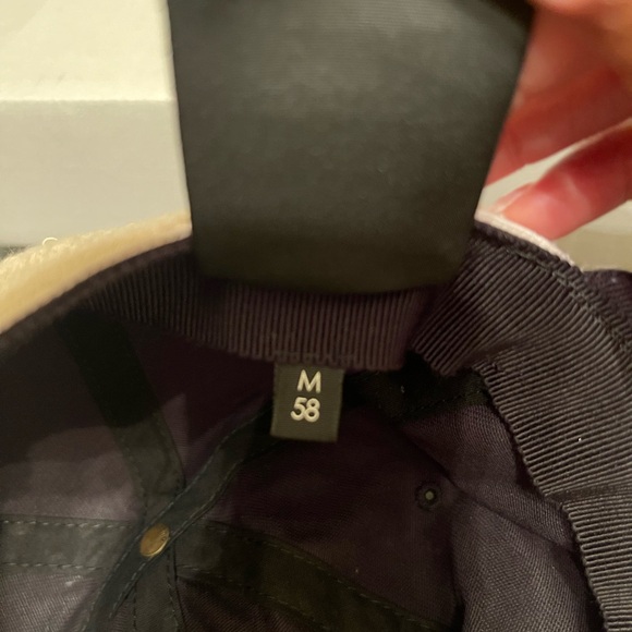 Black preloved Gucci fitted baseball cap size 58 - Picture 4 of 5